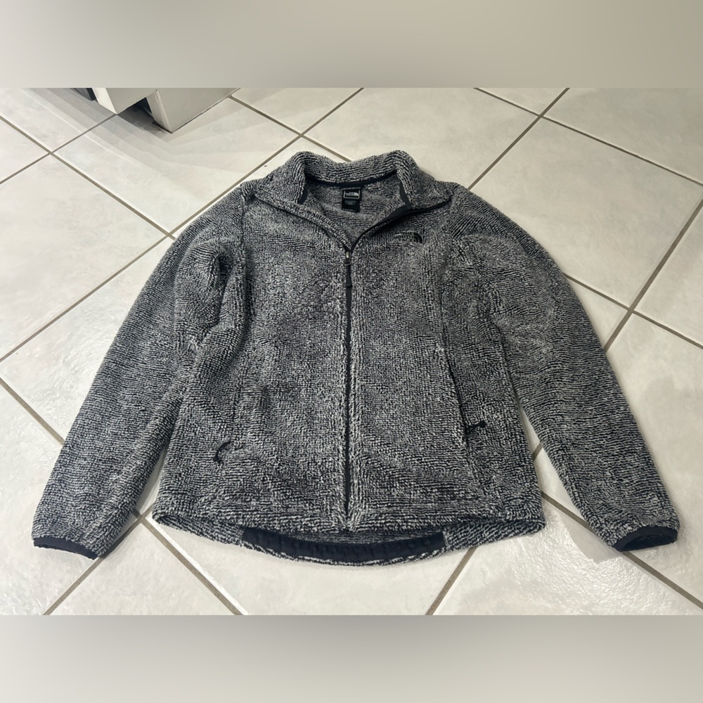 Grey Northface jacket in great condition!